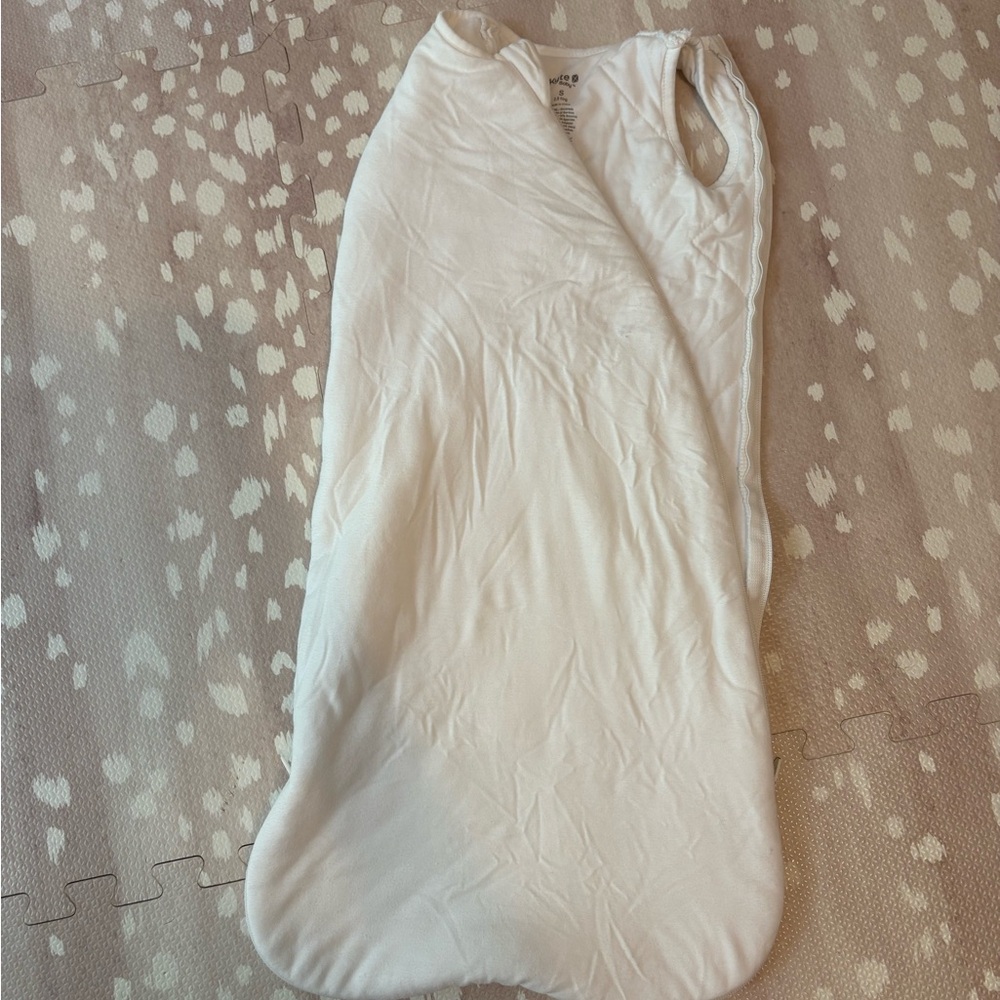 Kyte BABY Small White Sleeveless Baby Sleep Sack Swaddle